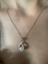 將圖片載入圖庫檢視器 Collana a goccia con perla in argento e zirconi ricoperta di platino Pearls