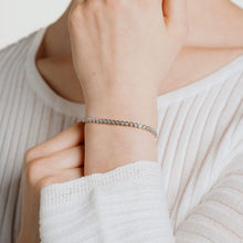Lade das Bild in den Galerie-Viewer, bracciale tennis con pietre tonde 17-19 cm
