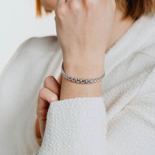 Carica l'immagine nel visualizzatore di Gallery, bracciale tennis a scalare
