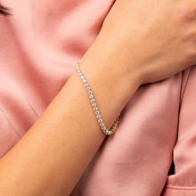 Lade das Bild in den Galerie-Viewer, bracciale tennis lineare placcato in oro giallo

